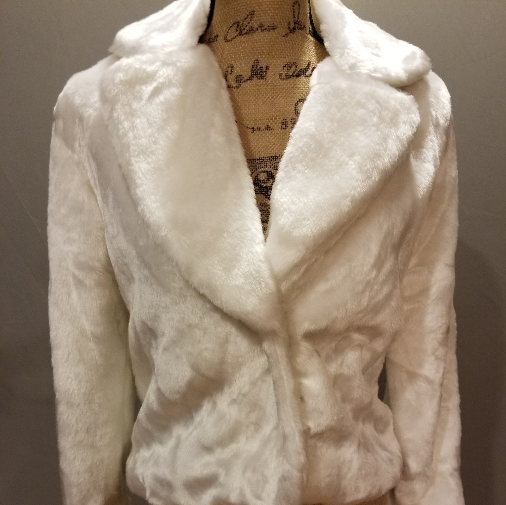 NWT Cream Faux Fur Jacket